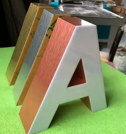 無邊發(fā)光字.jpg 無邊發(fā)光字.jpg